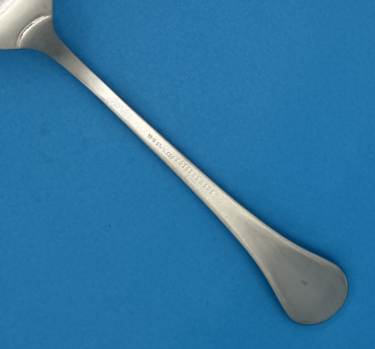 POTTERY BARN PBN8 GLOSSY STAINLESS FLATWARE CENTER RIDGE ROUND TIP JAPAN -CHOICE gallery