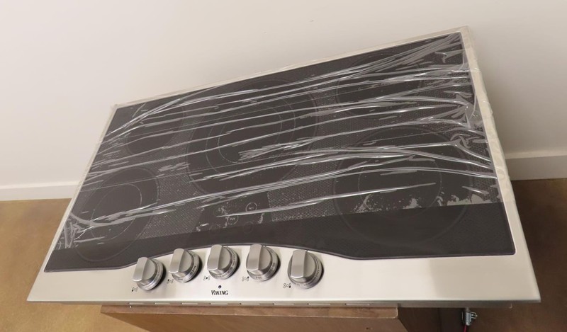 Viking RVEC3365BSB 36" Glass Cer.5 QuickCook Surface Electric Cooktop 2025 Model gallery