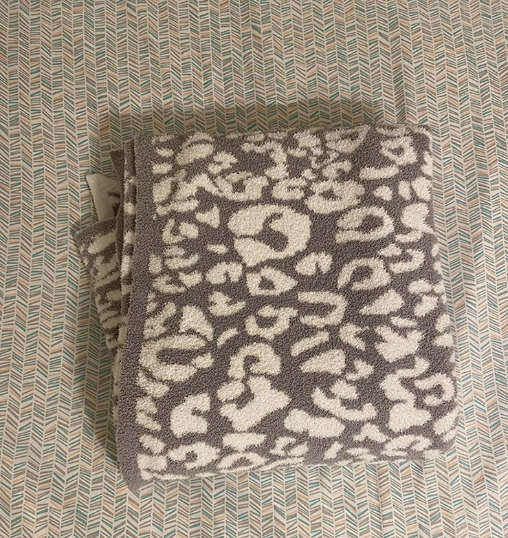 Large Soft Micro Plush Leopard Blanket (51x63 inches, White Grey) gallery