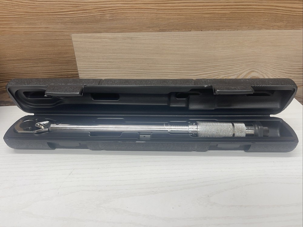 Pittsburgh Pro Click-Type 3/8" Torque Wrench With Storage Case