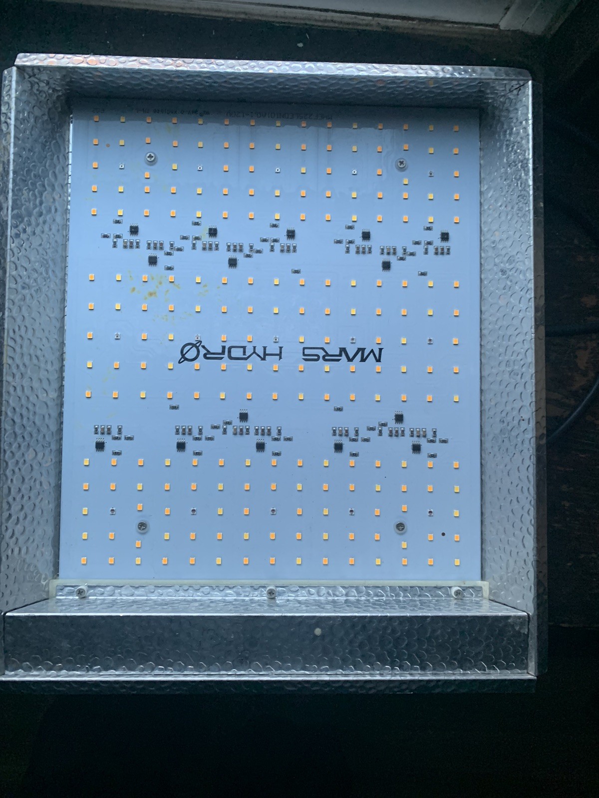 Mars Hydro 600W Full Spectrum LED Grow Light gallery