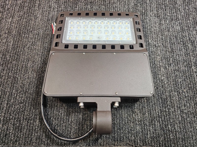 150W LED Shoebox Splitfitter Mount Street Light 5500K AC100-277V/50-60HZ gallery
