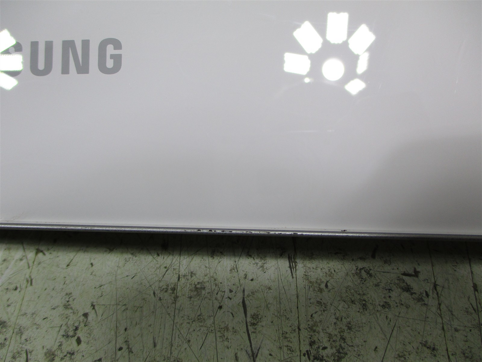 SAMSUNG MICROWAVE/OVEN DOOR GLASS WRITING/SCRATCHES PART # DG94-05411C gallery