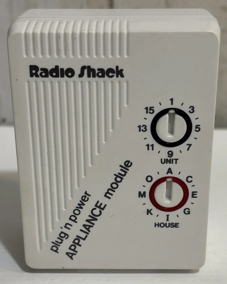 Radio Shack Appliance Module Plug ‘n Power 120 Volts 61-2681B Incandescent gallery