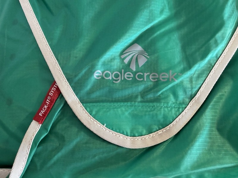 Eagle Creek Pack-It Reveal Garment Folder Green - Small 2