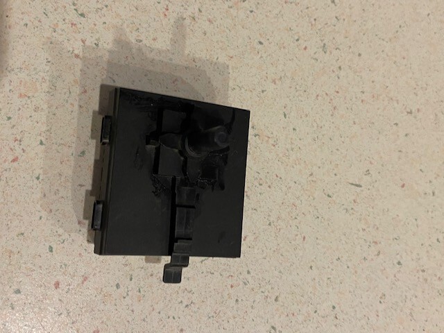 WHIRLPOOL KENMORE MAYTAG Washer Temperature Switch 8577786 AP3890866 used gallery