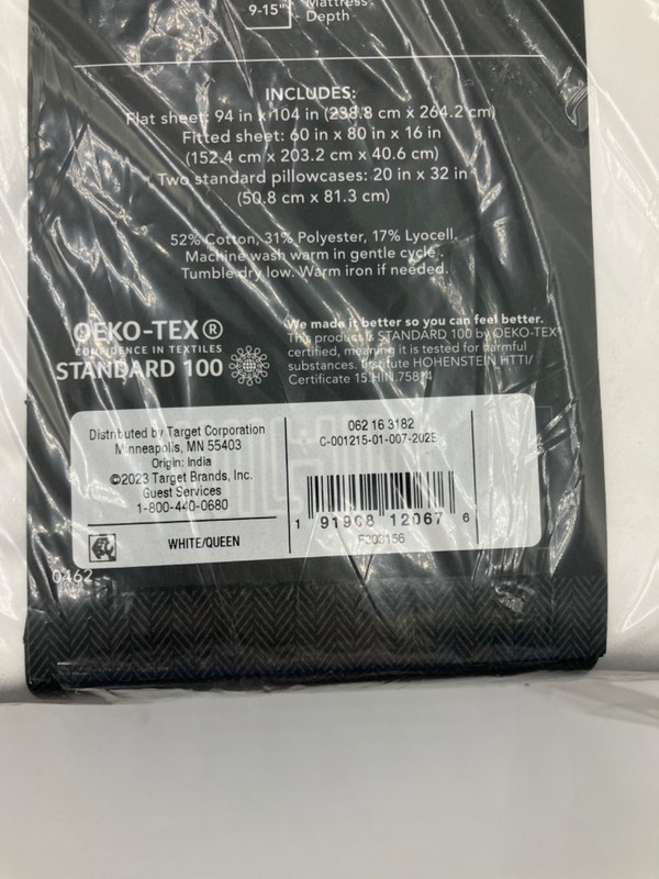 Threshold Tri-Ease Sheet QUEEN White Thread Count Lyocell Blend gallery