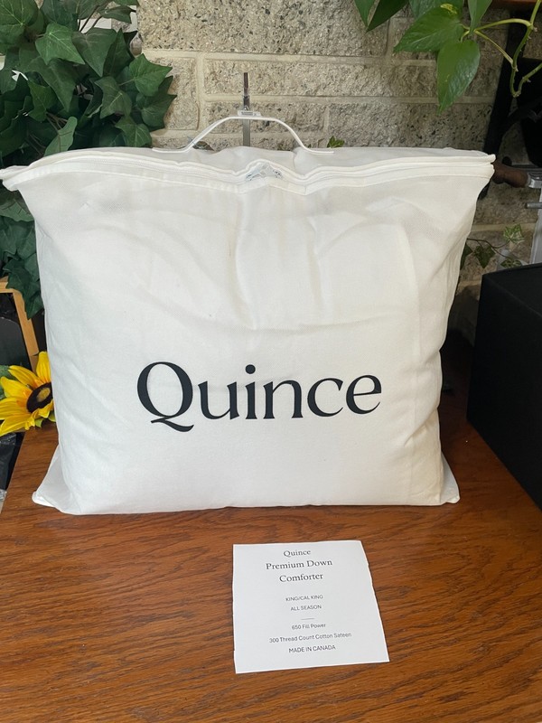 NWT QUINCE PREMIUM DUCK DOWN COMFORTER KING CAL INSERT ALL SEASON MSRP $224 gallery