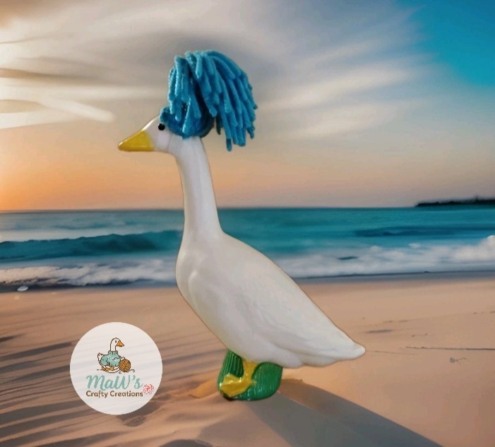 Desk Goose 7-9 Inch Green Gecko Colored Messy Bun Wig gallery