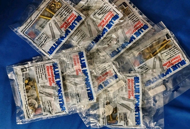 BLUE MONSTER Advantage Closet Bolts Kit 5/16 x 2-1/4 Solid Brass w/Nuts 10 packs gallery