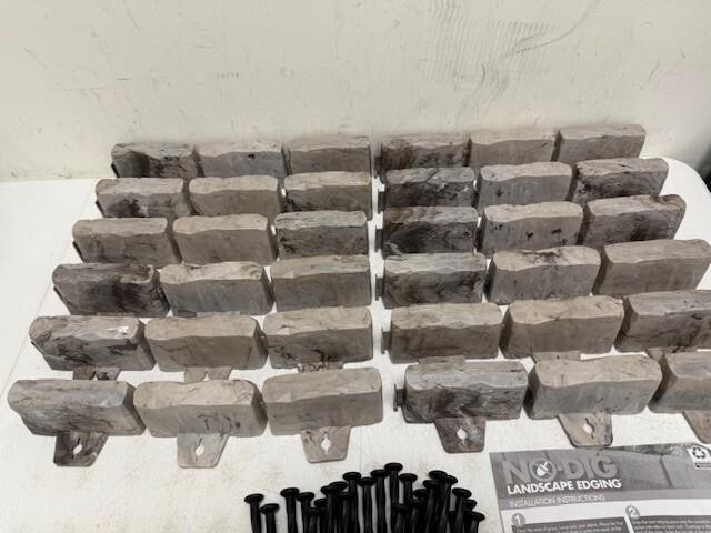 EasyFlex No-Dig Landscape Edging Kit 15ft Stone-Look w/ Anchoring Spikes gallery