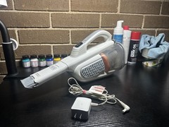 Black + Decker DustBuster AdvancedClean+ With Charger HHVK320J10 USED