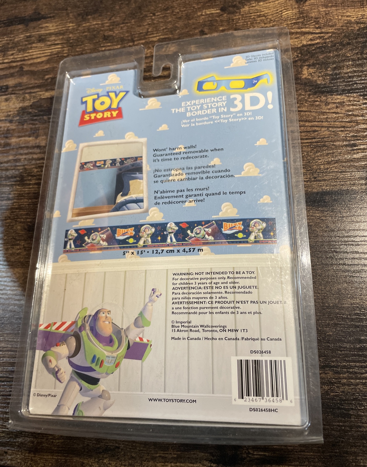 Toy Story Buzz Self Stick Removable 3D Wall Border 5" x 15' with 3D Glasses gallery