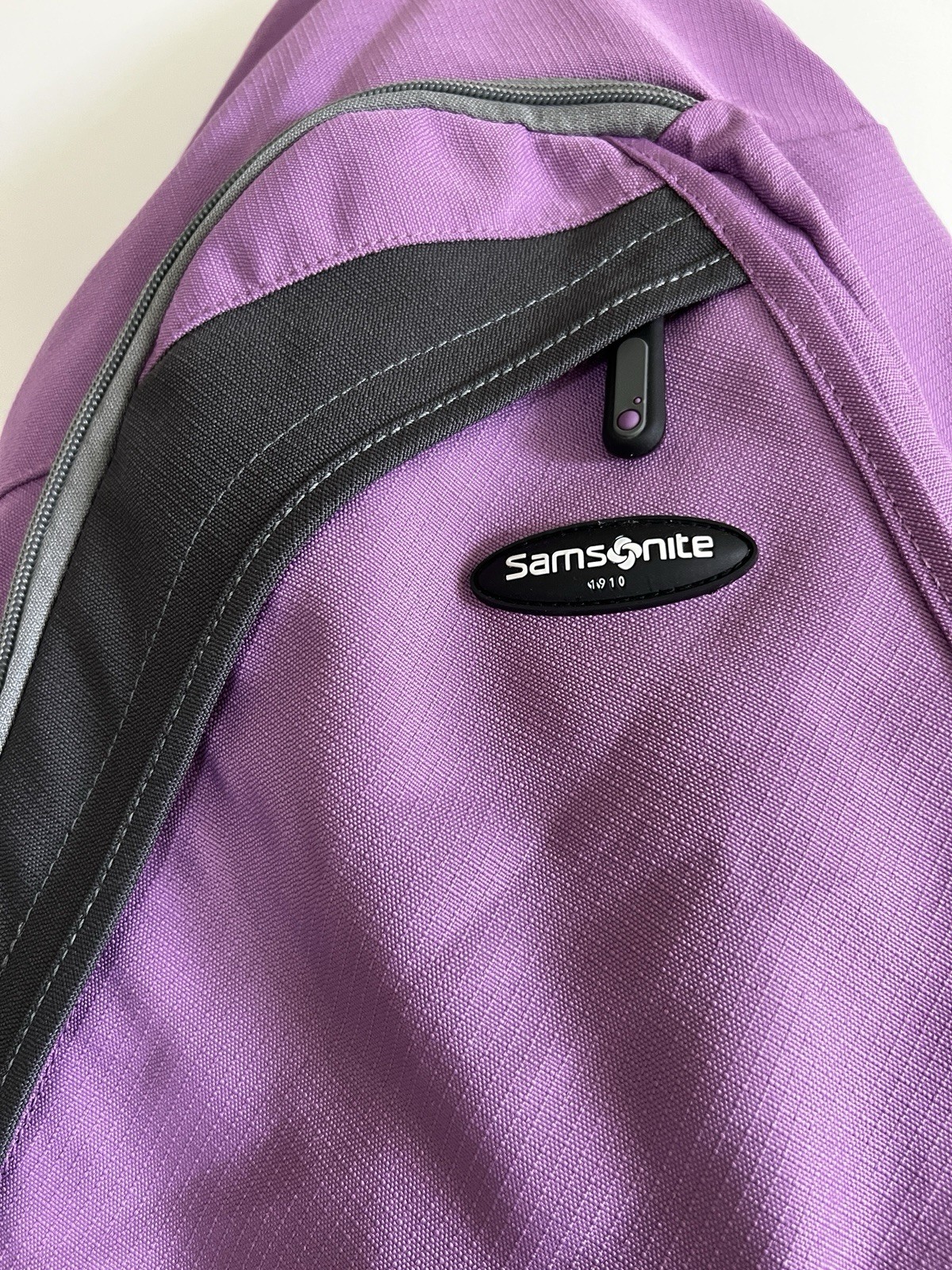 Samsonite SLING Bag Mauve & Gray One Strap Backpack Excellent.  Never Used 5