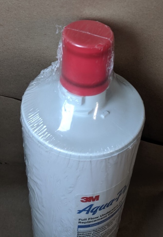 3M Aqua-Pure C-Cyst-FF Cysts Scale Reduction Carbon Water Filter Cartridge gallery