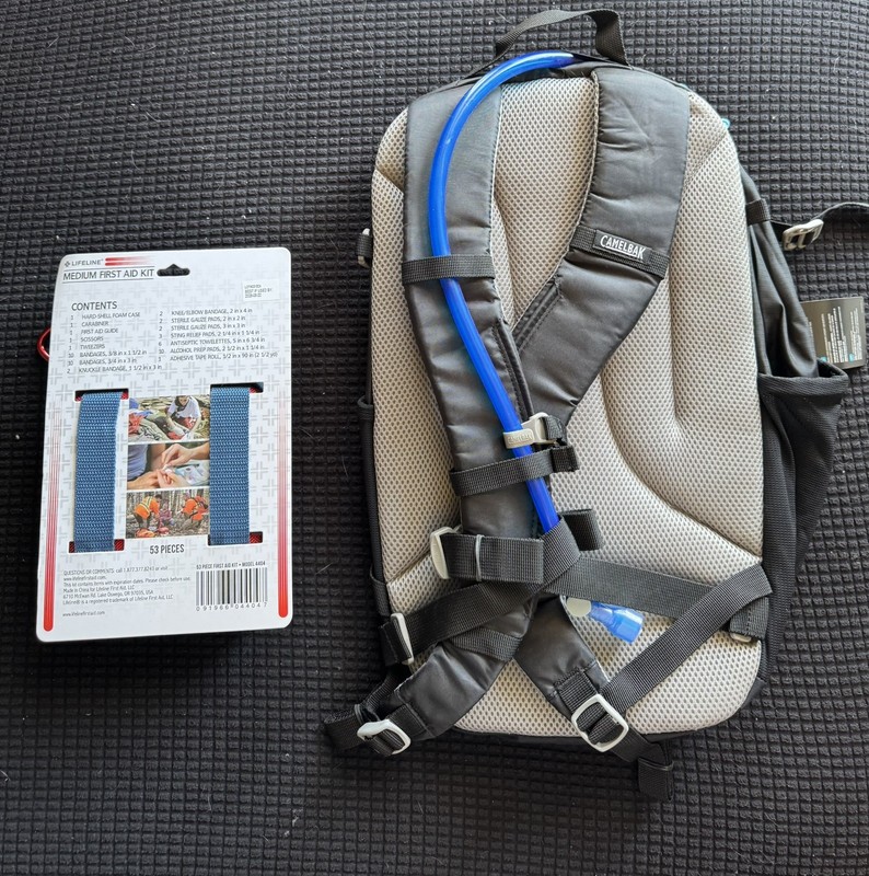 CamelBak Cloud Walker 18 Backpack + Lifeline Medium First Aid Kit – New 2