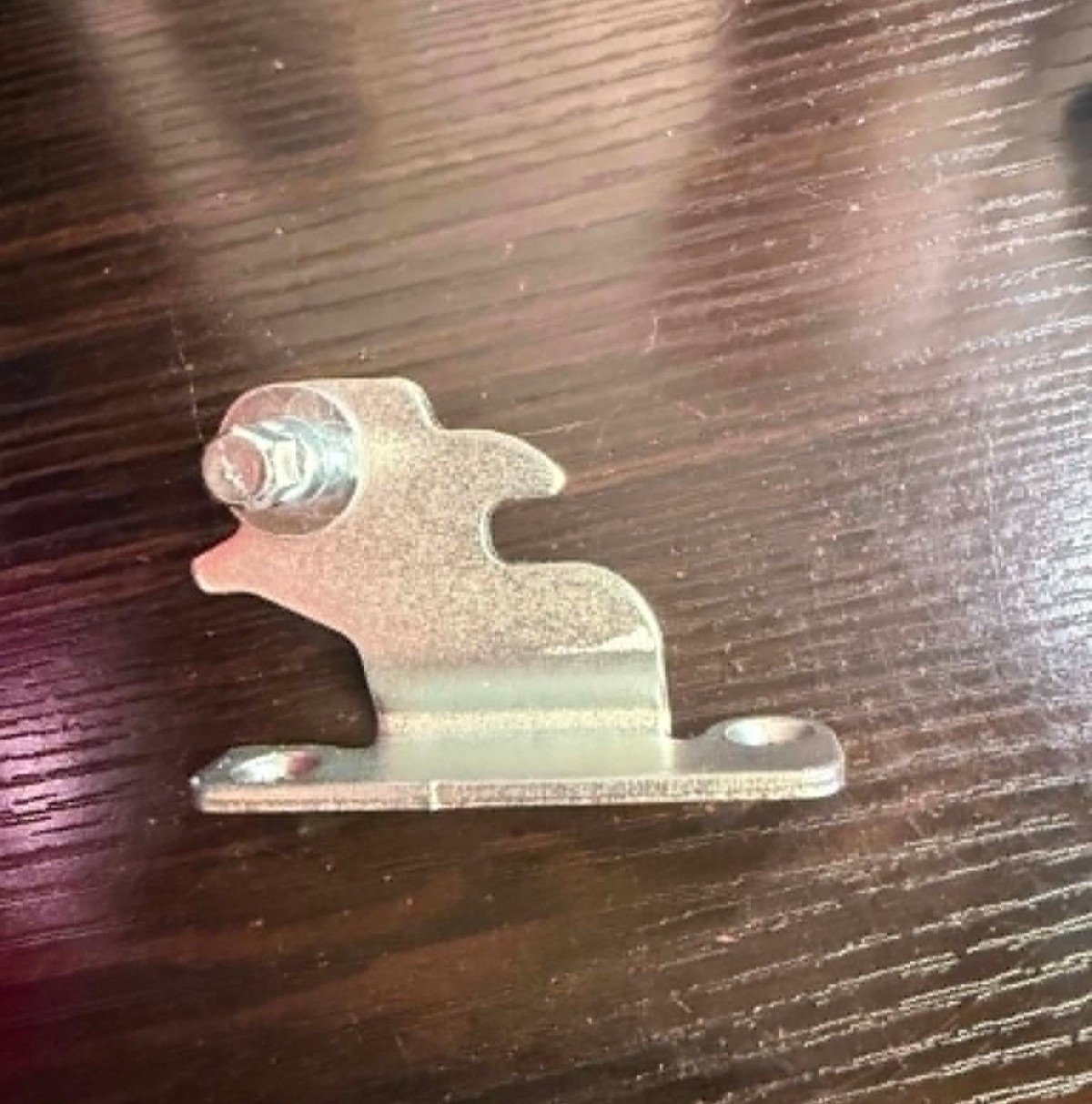 OEM Frigidaire Fridge Center Hinge for FFTR2045VWD gallery
