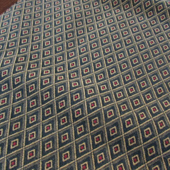TABLE RUNNER Diamond Ogee Geometric Green Red Yellow 14.5 x 74 Cottagecore