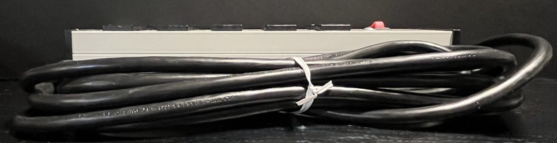 Wiremold UL210BD Plug In 10 Outlet Center 15A 15'Cord Power Strip New In Box gallery