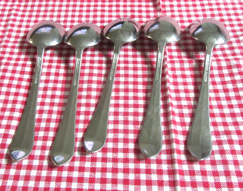 Reed Barton JAMESTOWN Stainless Flatware 5-Oval Soup Spoon 6 5/8 in gallery