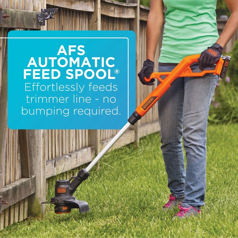 BLACK+DECKER 20V MAX* String Trimmer/Edger Kit, 10-Inch - LST201 gallery