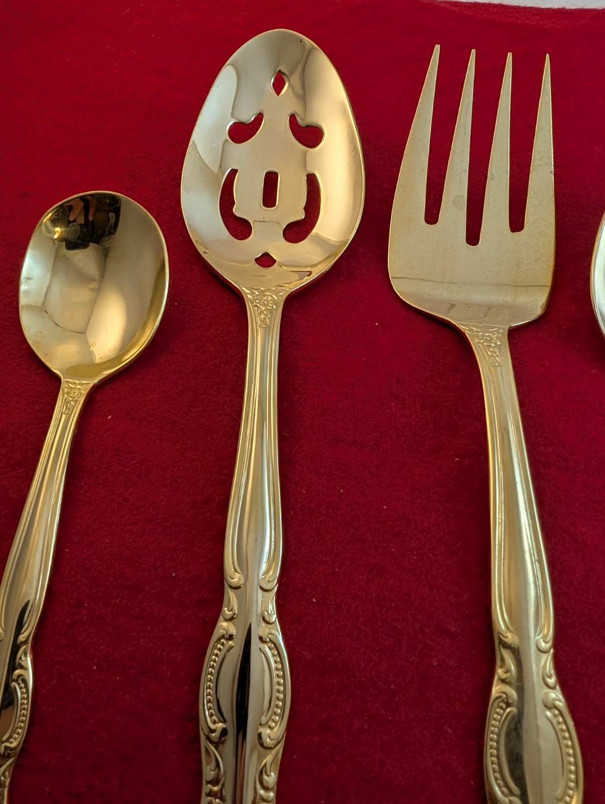 International Silver SAN MARCOS Gold Electroplated 5-Piece Serving Set gallery