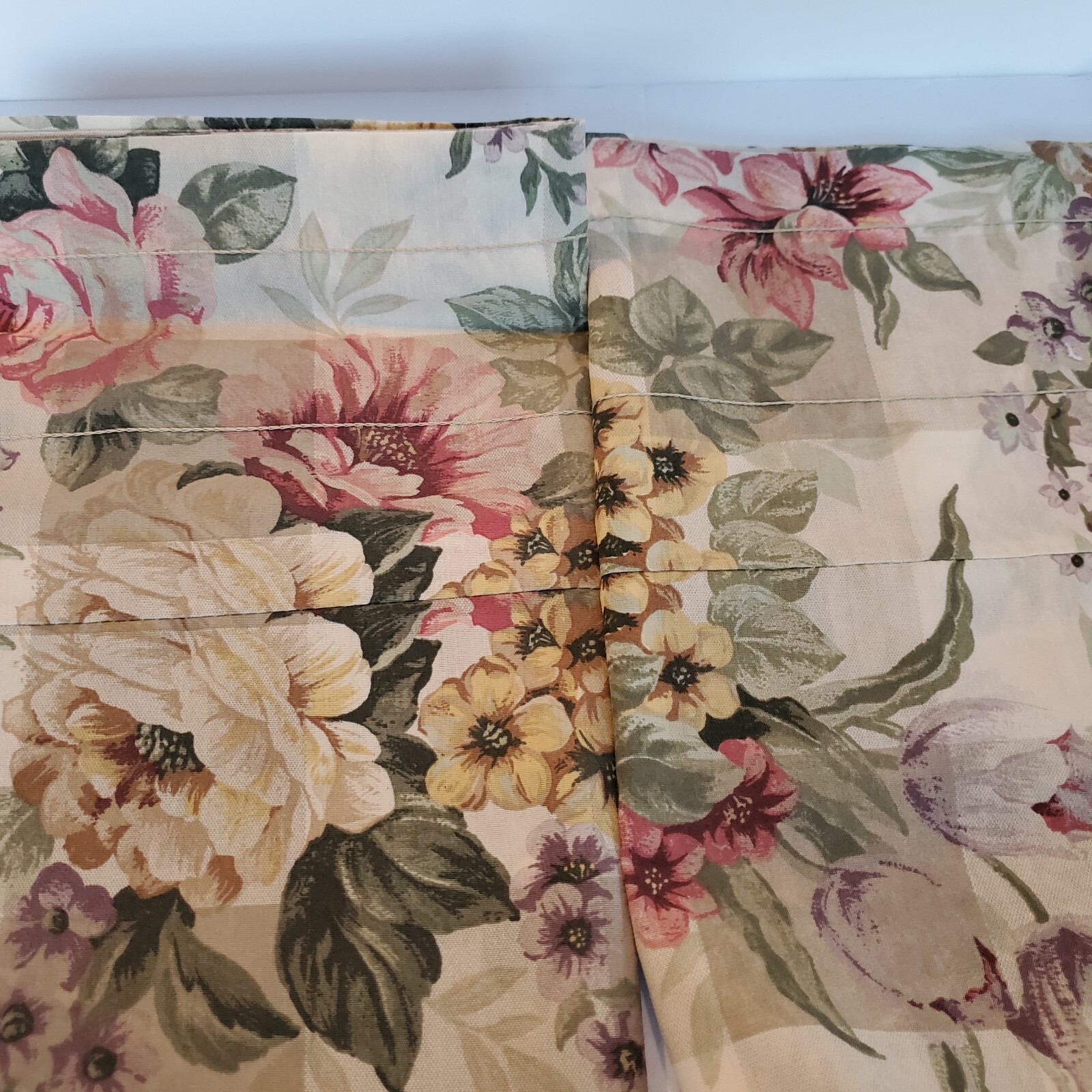 2 Vtg Jubilee Harmony Valance Curtain Green Pink Purple Yellow Floral 72X14 gallery