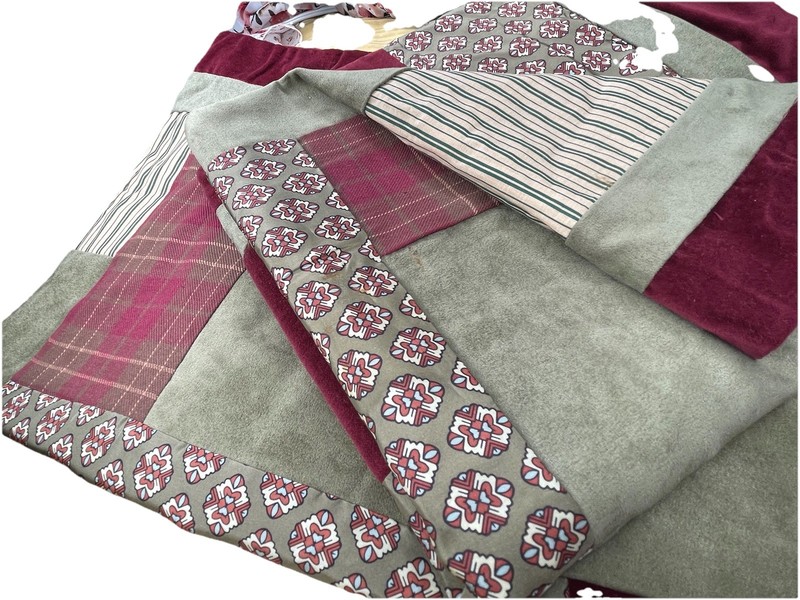 Patchwork Pillow Shams Silk Blend Pair 2 Quilted Floral Standard Boho Rare gallery