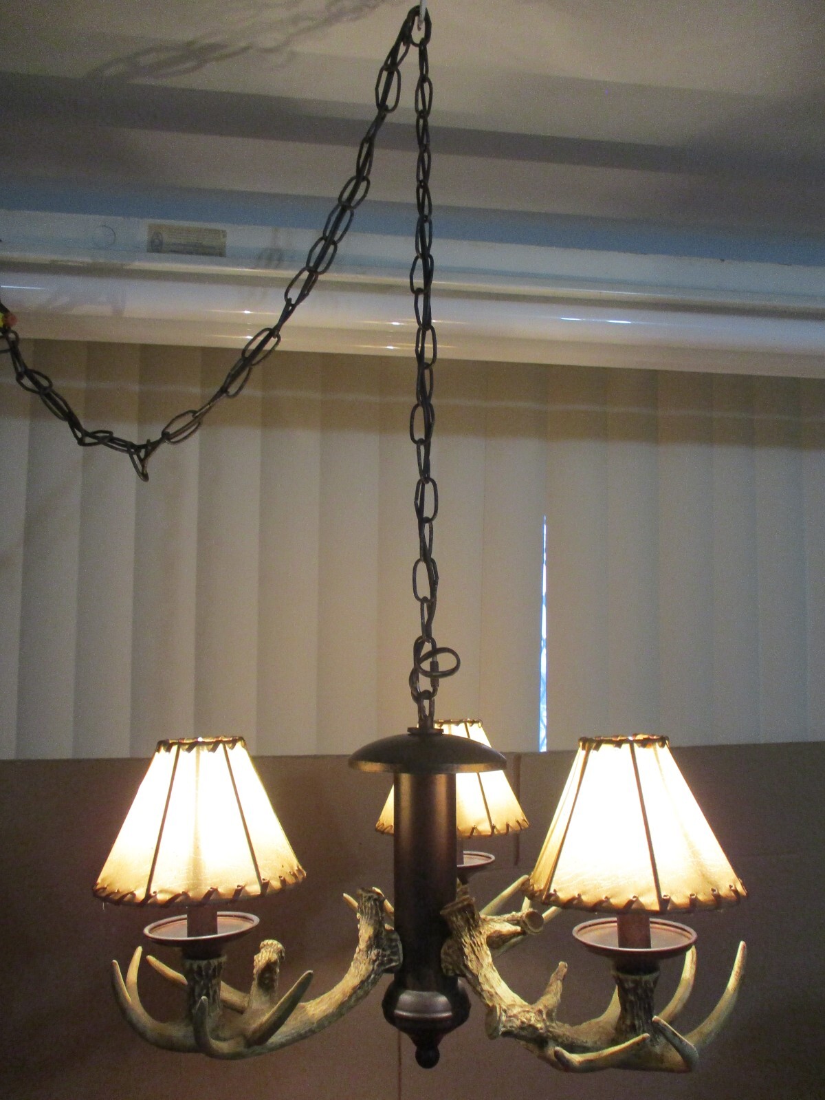 Patriot Lighting 3-Light Weathered Patina 5 Point Antler Swag Ceiling Lamp Light gallery