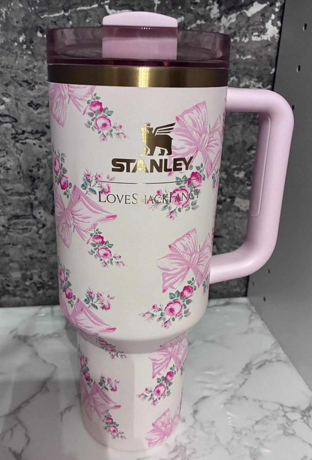 Stanley x LoveShackFancy 40oz Quencher H2.0 Tumbler Pink Floral Limited Edition gallery
