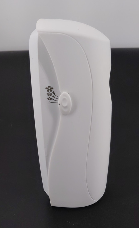 AIR WICK AUTOMATIC SCENT SPRAYER TIMED WALL MOUNTED DISPENSER - LOT OF 2 gallery