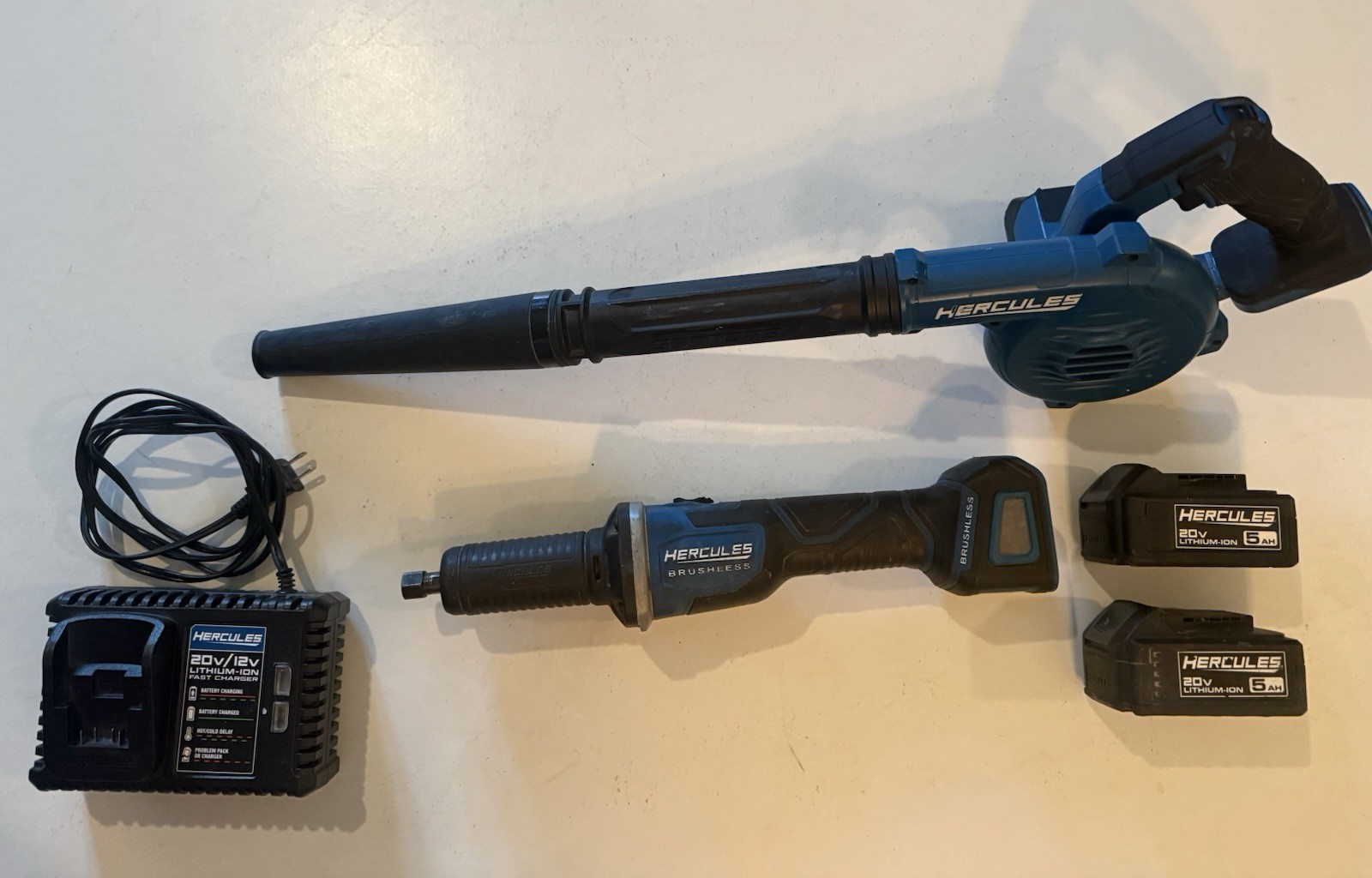 Hercules 20v 1/4” Die Grinder, Compact Blower, Two 5ah Batteries + Charger gallery