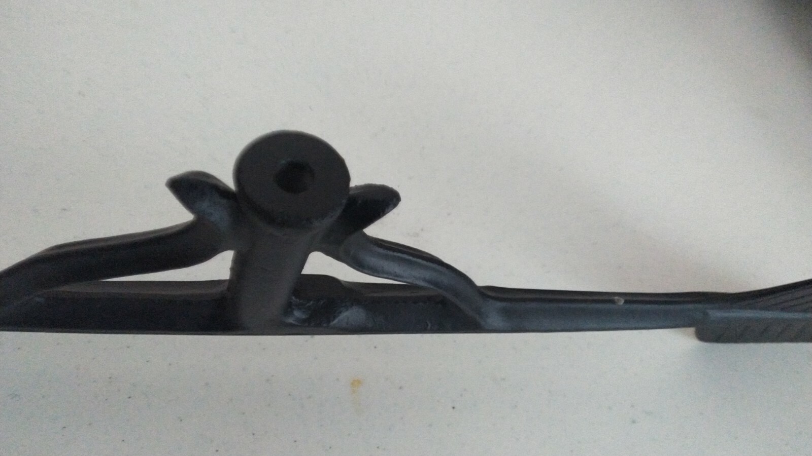 24'' Aluminum wall mounted Weathervane Arrow.SOLD AS SHOWN.Complete with bracket gallery