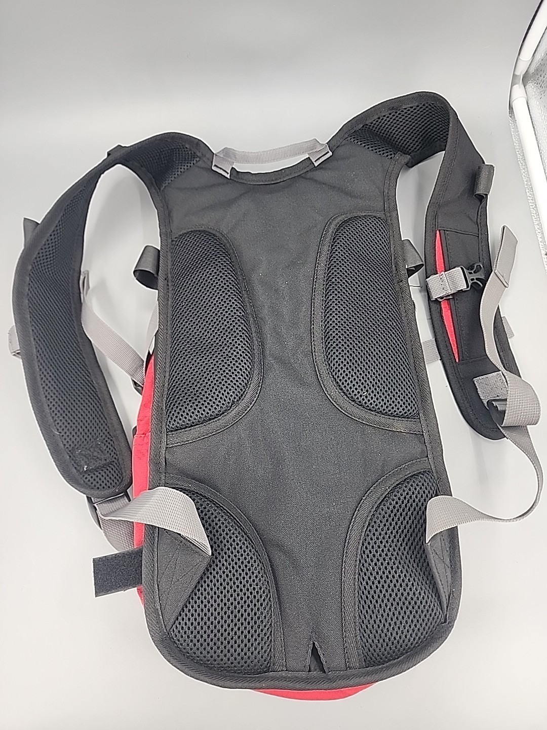 Small Swiss Gear Backpack/hydration Pack Red And Black 2