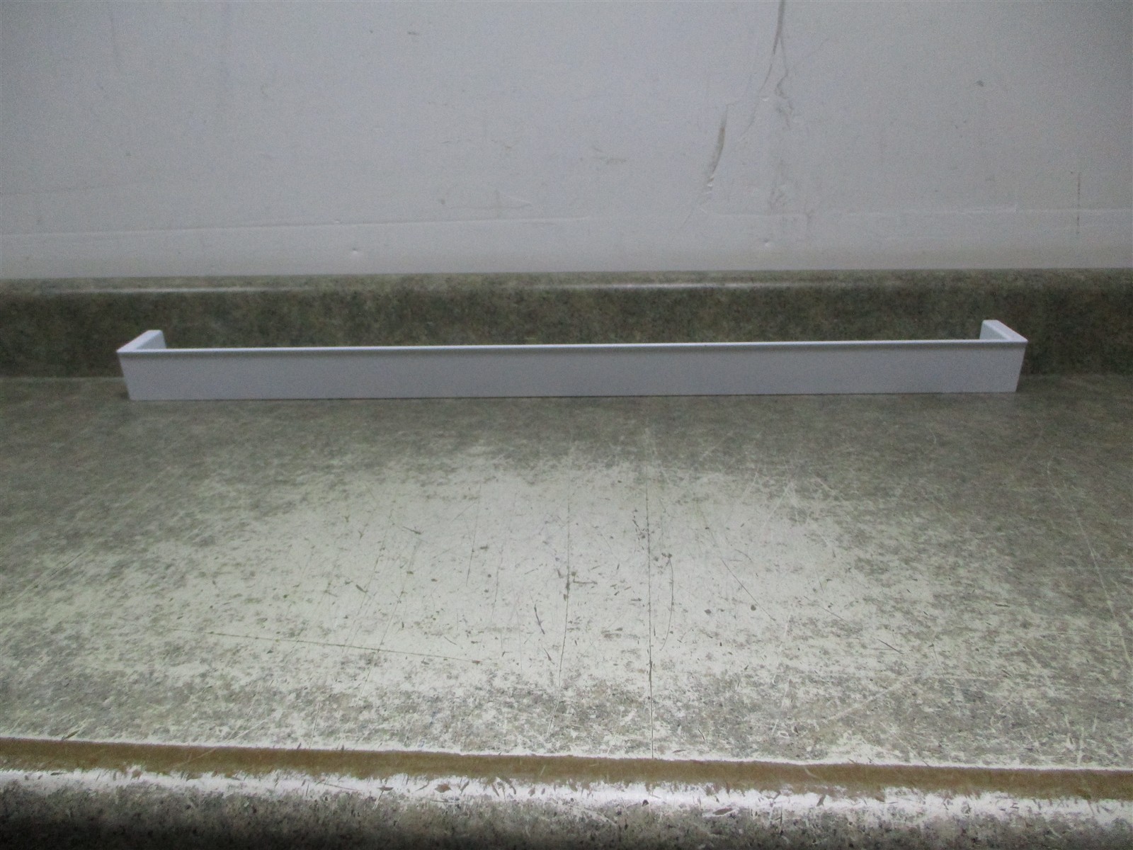 MIDEA REFRIGERATOR DOOR SHELF SCRATCHES 2 X 31 3/4 PART # MRF29D6AST gallery