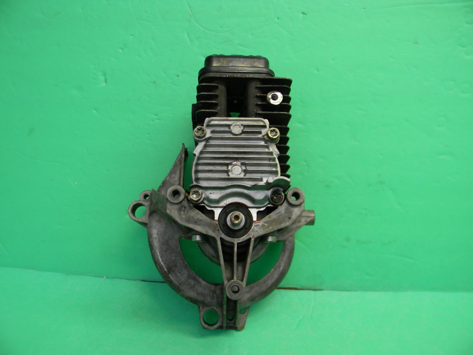 PISTON CYLINDER CRANK FOR STIHL FS110 KM110 FC110 TRIMMER ---- BIN 7051 gallery