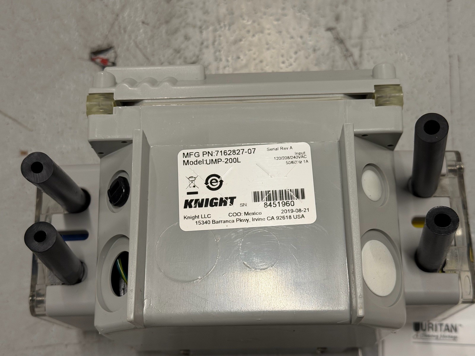 Commercial Dishwasher Detergent Dispenser - Knight UMP-200L / 7162827-07 gallery