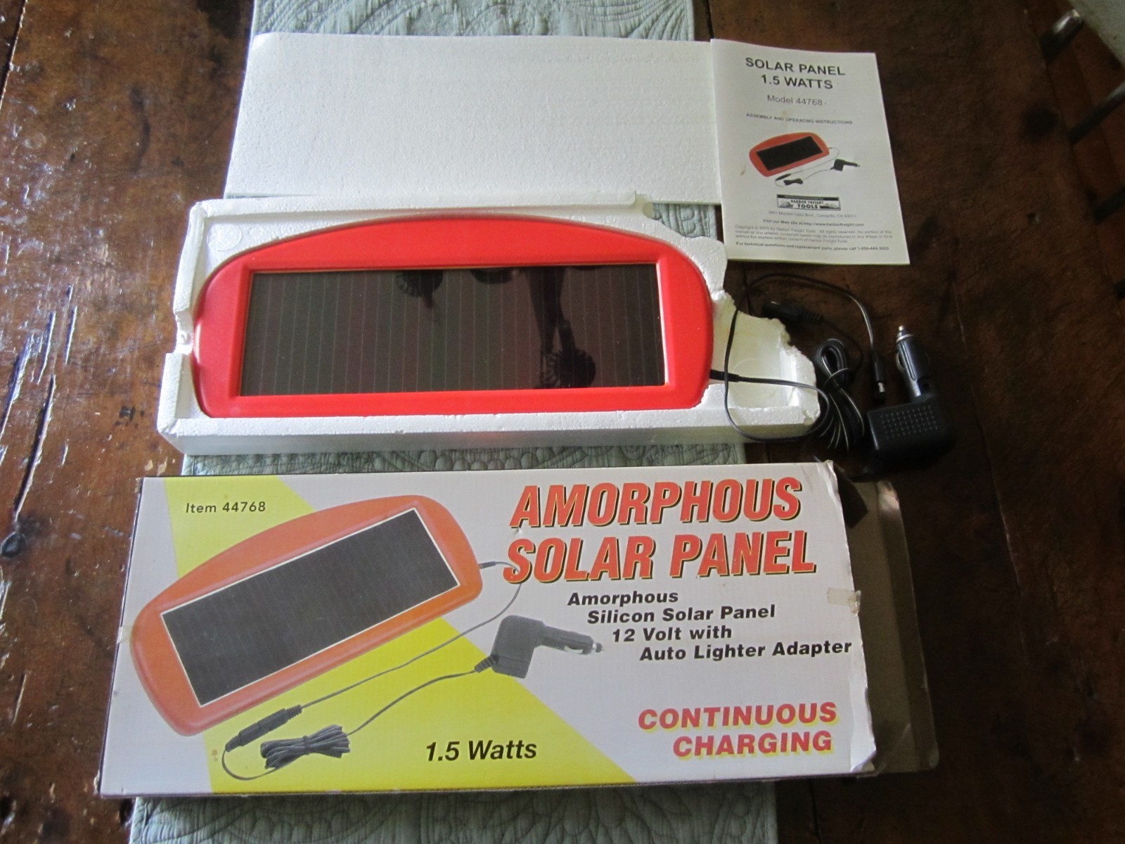 NEW IN BOX Amorphous Solar Panel 1.5 Watt Trickle Charger 44768 gallery