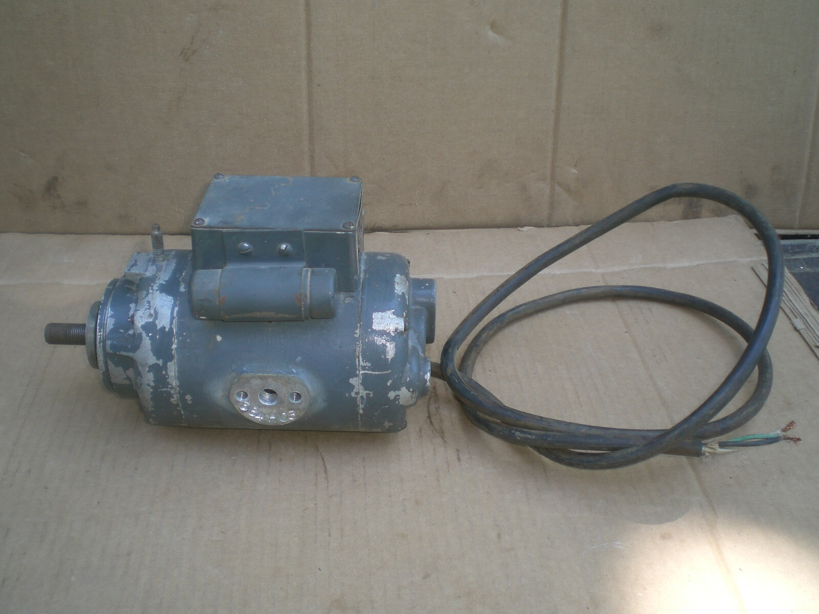 Motor for DeWalt radial arm saw model MMB gallery