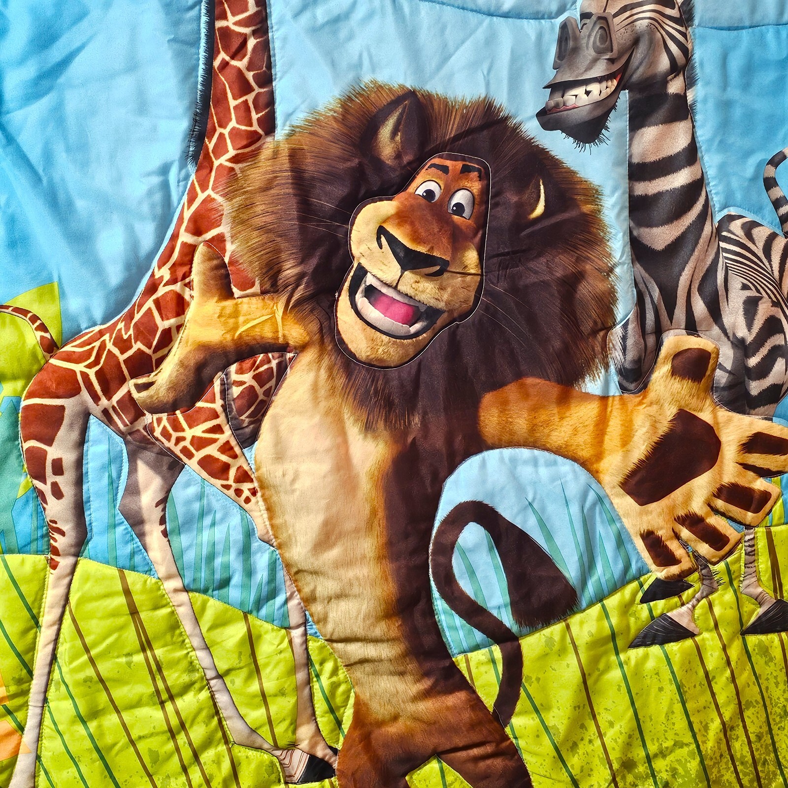 Madagascar Throw Blanket Lightweight Alex the Lion Melman Marty 37 in x 54 in gallery