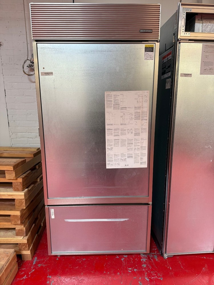36” Subzero Refrigerator Freezer Panel Ready BI36UORH (Used 2014)