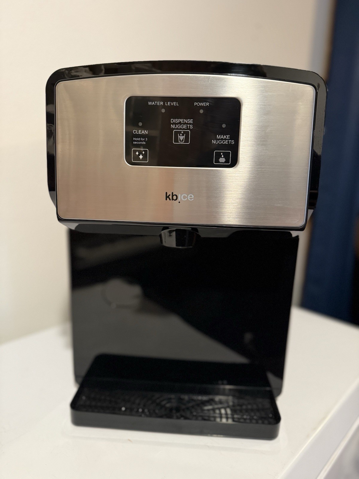 New Countertop Nugget Ice Maker/Dispenser -Metallic Silver/Gloss Black Plastic gallery