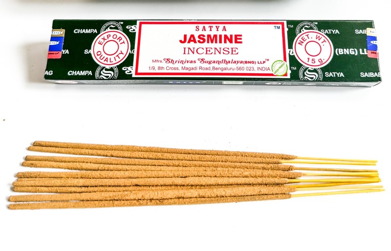 Satya Sai Baba Assorted 6 Boxes Incense Sticks - Total 90 gm - Sampler #1 gallery