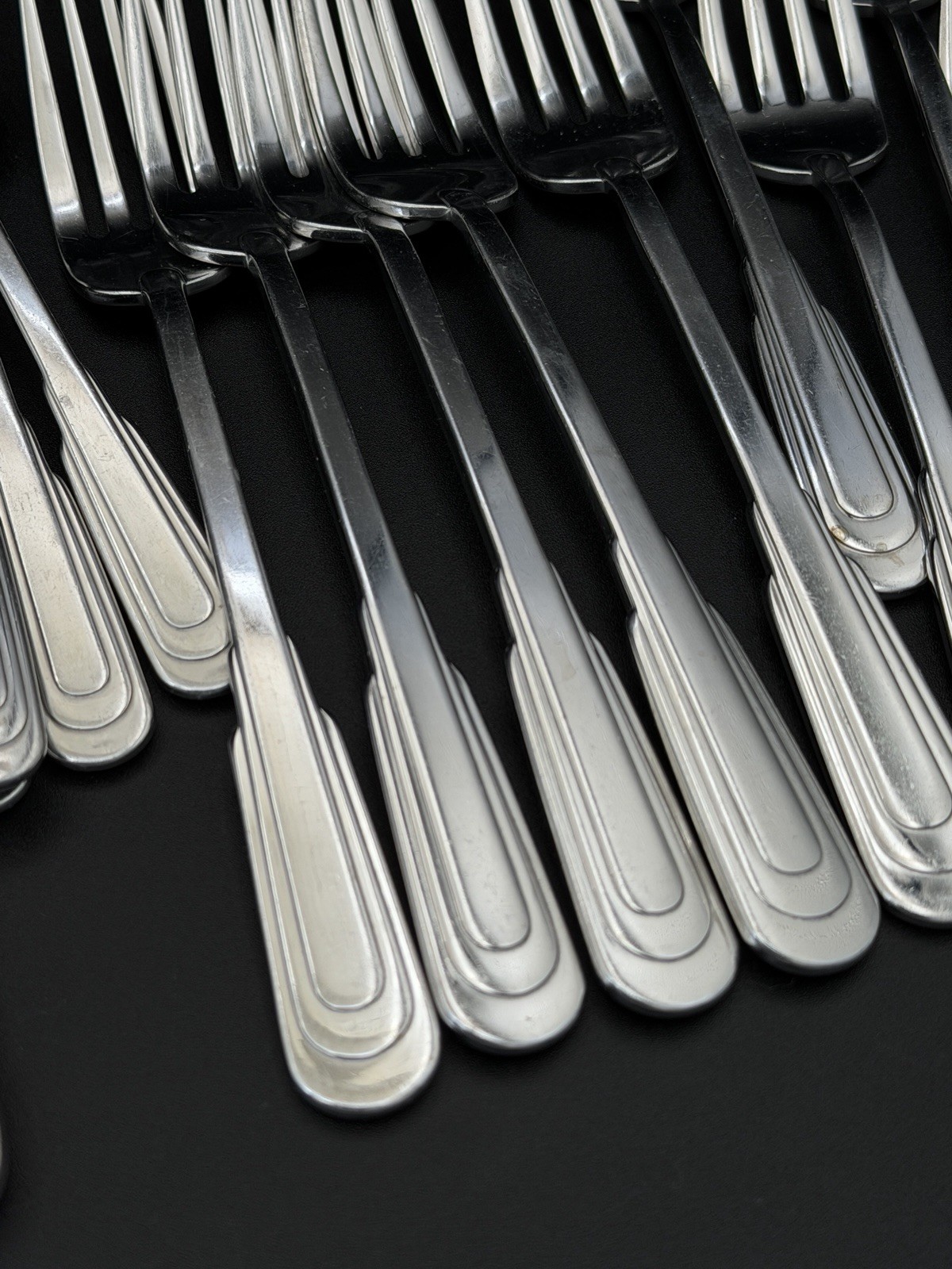 Oneida Stainless Flatware CITYSCAPE HUGE LOT 24 Pieces. Set For FOUR and More.. gallery