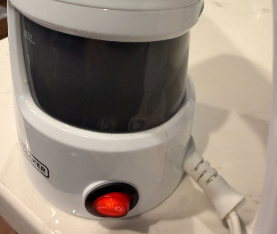 BLACK+DECKER Easy Garment Steamer Quick Heat Up gallery