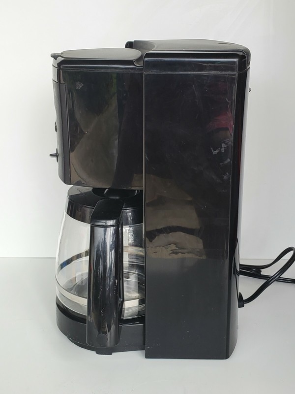 Cuisinart 12-Cup Programmable Coffee Maker-DCC-1000BK gallery
