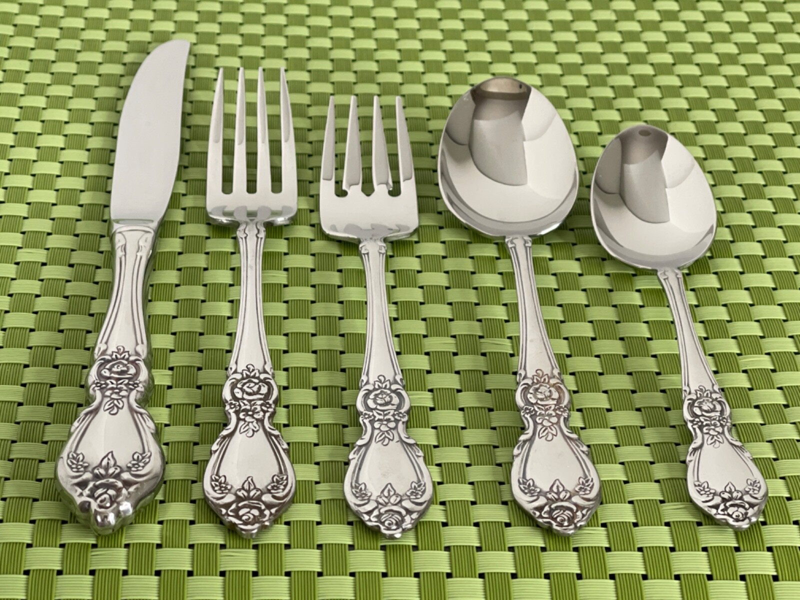 Oneida Community PLANTATION Stainless Glossy Flatware SMART CHOICE A71G gallery
