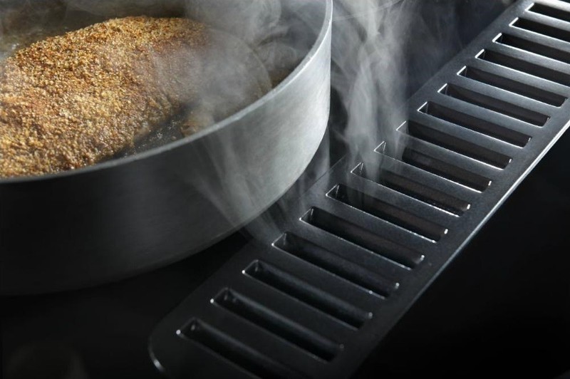 KitchenAid 30" W 4-Element Electric Cooktop w/ Downdraft Exhaust KCED600GSS, NEW gallery