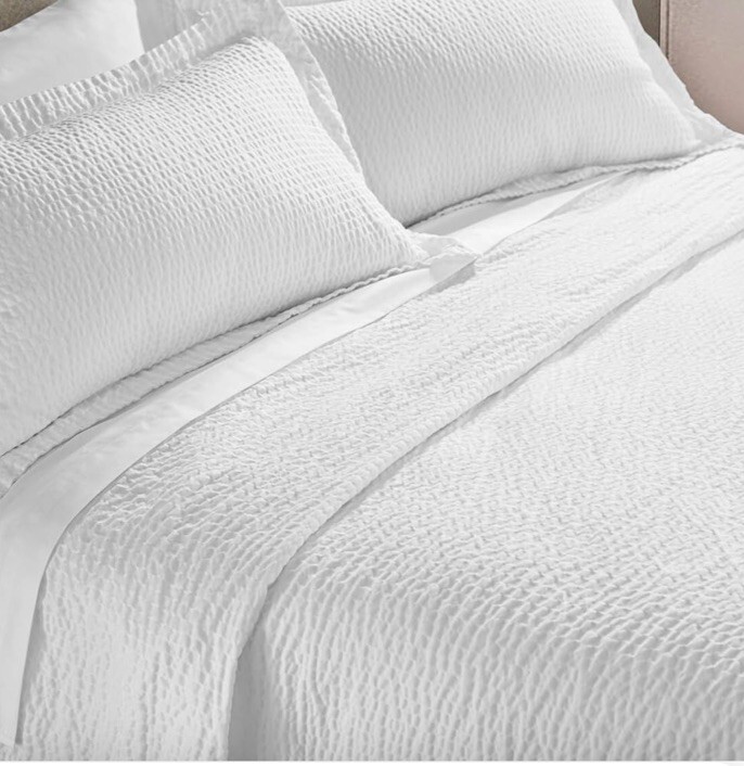 Marriott International Cobblestone Wash Activated Ripple Texture Queen Coverlet gallery