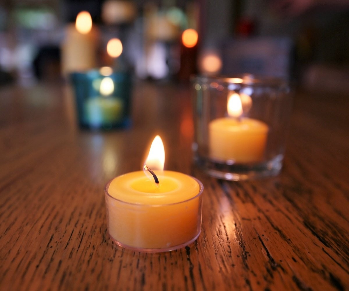 Beeswax Tea Light Candles 100% Pure Natural 48 Pack 4-5 Hrs Bluecorn Yellow gallery